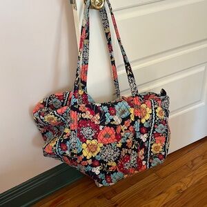 Vera Bradley large duffle